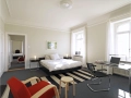 Thonet_Programm_B_117_S_64_N_Interieur_SM_1.jpg
