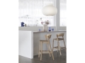 Cover-bar-stool-75-oak-raise-carafe-glass-indigo-ridge-h35-off-white-strand-O80-muuto-org_(150).jpg