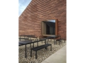 Linear-steel-table-200-black-bench-170-black-raise-carafe-glasses-ochre-muuto-org_(150).jpg