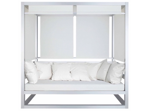 tres-al-fresco-sofa-anodized-product-image-1.jpg