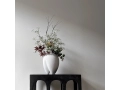 Bukiet suszonych kwiatów w wazonie Sumo Slim Bone White w jasnym wnętrzusumo_vase_slim_08.jpg