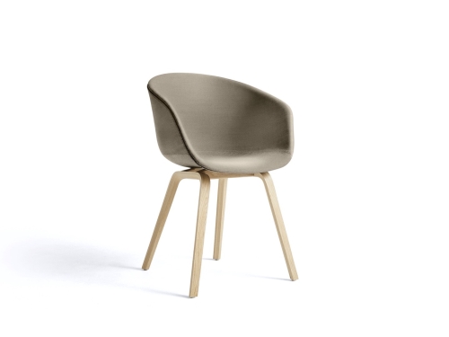 AA216-A001-AA10-01TgAAC 23 Lola beige_wb lacquer oak base.jpg