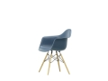 2813828_Eames Plastic Armchair DAW - 83 sea blue - 65 ash honey - left_v_fullbleed_1440x.jpg
