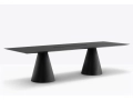 ikon-table-ikt-cc-still-02.jpg