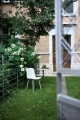 Magis_substance_ambient_mono_SD5030_aluminium_white_01_hr.jpg