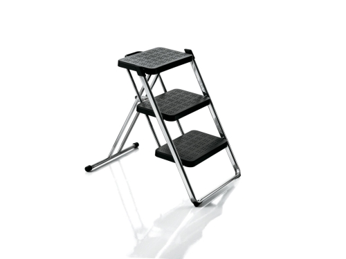 Magis_nuovastep_product_lateral_AC97_chromed_black_01_hr.jpg