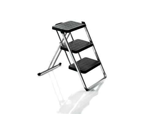 Magis_nuovastep_product_lateral_AC97_chromed_black_01_hr.jpg