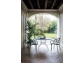 Magis_milà_table_ambient_multi_TV3900_TV3943_white_marquina_01_hr.jpg