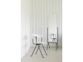 Magis_officina_mirror_ambient_AC835_anthracite_officina_chair_SD2051_anthracite_white_01_hr.jpg