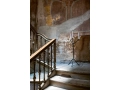 Magis_officina_floor_candle_holder_ambient_mono_AC873_01_hr.jpg