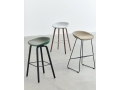 About A Stool family 01.jpg