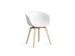 About a Chair AAC 22 - Lacquered oak - krzesło