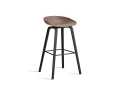 AA010-D147-AA51_AAS 32 H75 soft brick 2.0 shell_black wb laquered oak base_black steel footrest.jpg