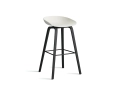 AA010-D156-AA51_AAS 32 H75 melange cream 2.0 shell_black wb laquered oak base_black steel footrest.jpg