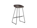 AA076-D132-AA51_AAS 38 H75 raisin 2.0 shell_black powder coated steel base.jpg
