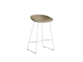 AA074-D129-AA51_AAS 38 H65 clay 2.0 shell_white powder coated steel base.jpg