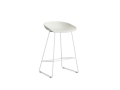 AA074-D156-AA51_AAS 38 H65 melange cream 2.0 shell_white powder coated steel base.jpg