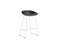 AA074-D168-AA51_AA8 38 H65 black 2.0 shell_white powder coated steel base.jpg