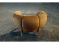 Croissant_Lounge_Chair_Illum_Wikkelsø_GUBI2.jpg