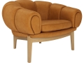 Croissant_LoungeChair_Oak_GUBI_Chamois_Cuoio_1708_ItemNr.10079603_F3Q.jpg