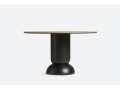 110206_WOUD_Ludo dining table_Oak_2.jpg