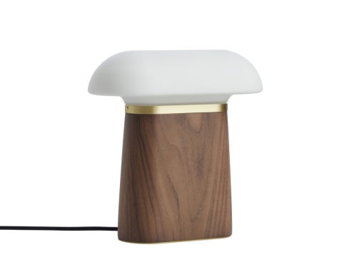 WOUD_137025_139305_Nova_Walnut_1_Exposed.jpg