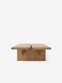 Ita Coffee Table OS3_Veneer Oak w. Oak Legs_Detail.jpg