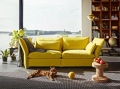Mariposa Sofa w kolorze żółtym w aranżacji pokojowej