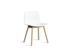 Promocja! About a Chair AAC 12 - White 2.0  / Lacquered oak - krzesło
