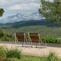 traverse-lounge-chair_1220x1220_brandmodel.jpg