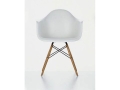 vitra-eames-plastic-armchair-re-daw