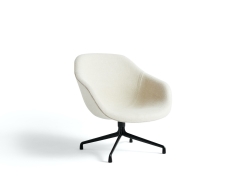 About a Lounge Chair AAL 81 - fotel