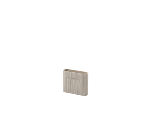 Ridge-vase-off-white-16-cm-beige-35-cm-48-cm-muuto.jpg03.jpg