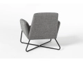 MANTA_club_armchair_skids_1.jpg