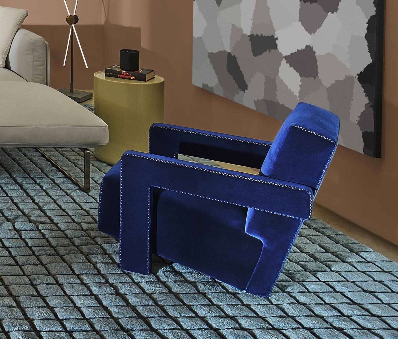 Fotel Utrecht Cassina granatowy