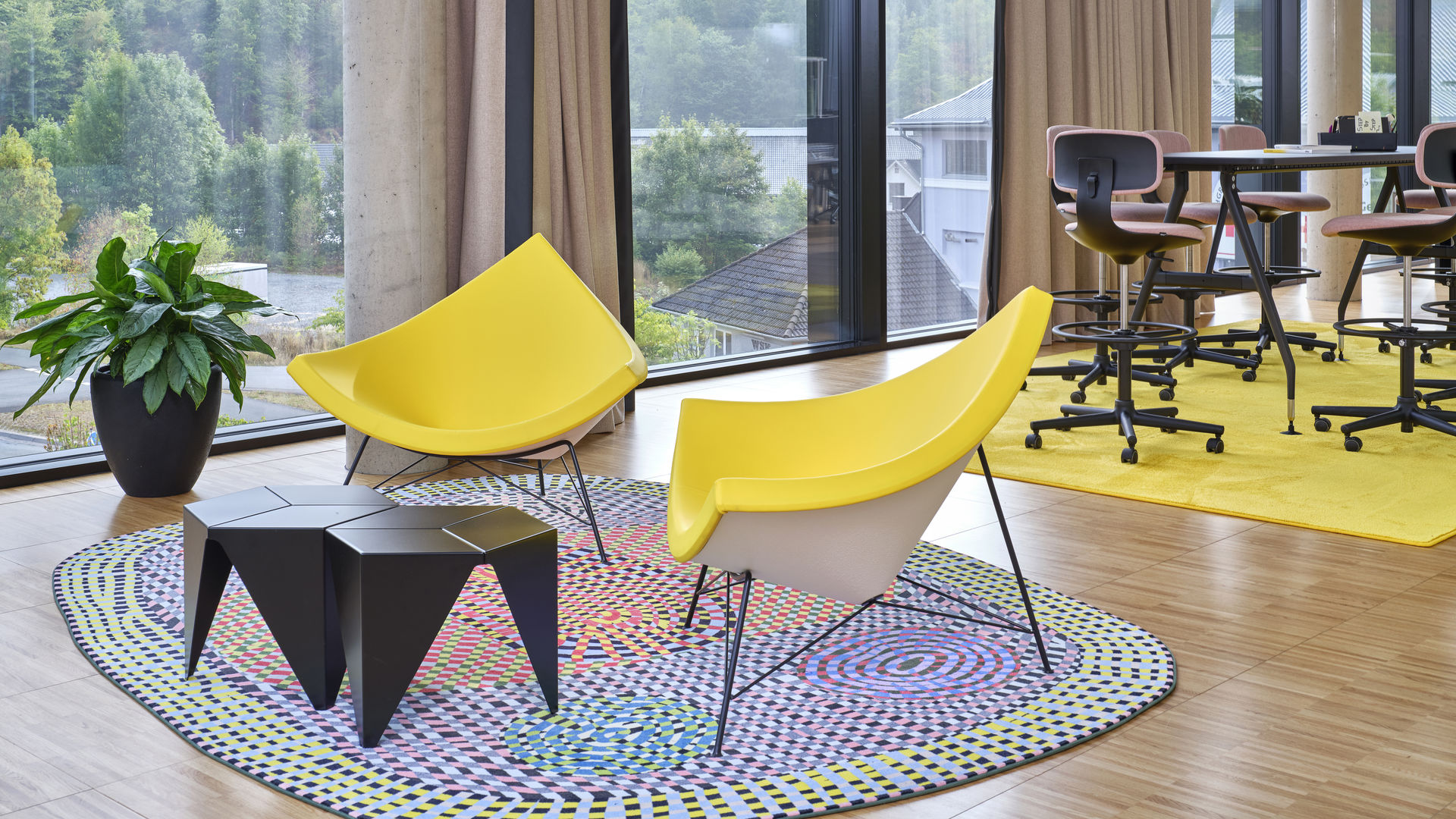Coconut Chair Vitra — historia ikony George'a Nelsona