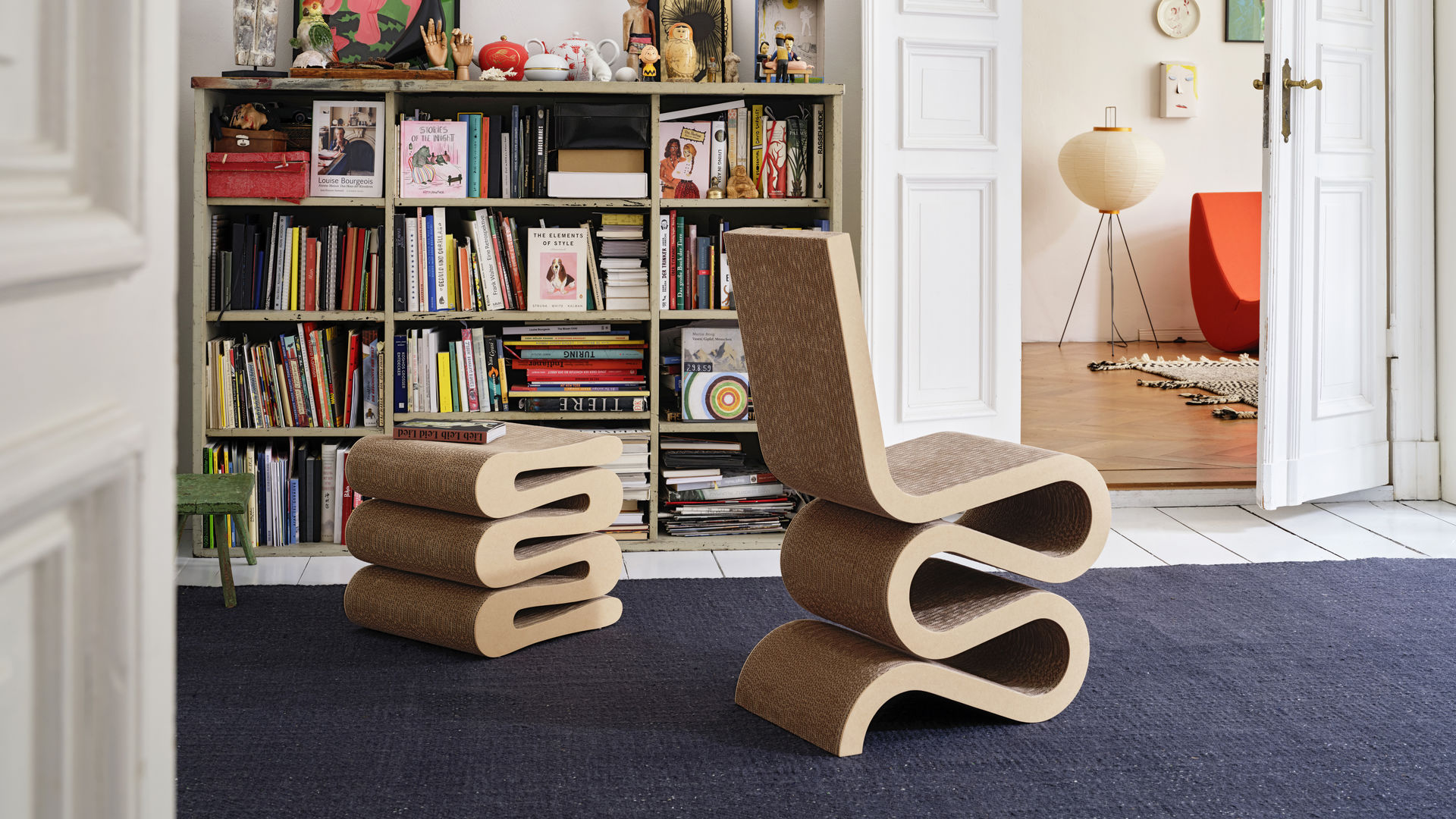 Wiggle Side Chair Vitra — historia kartonowego krzesła Franka Gehry'ego