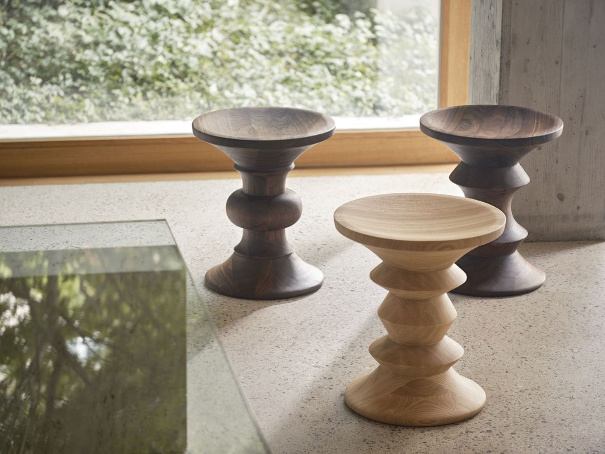 stołki Eames Stool