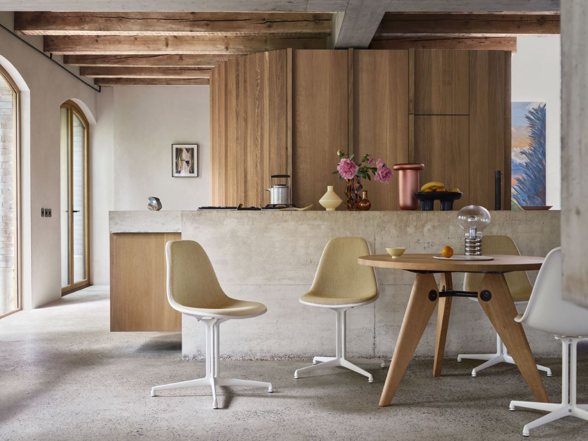 baza La Fonda dla krzeseł Eames od Vitry