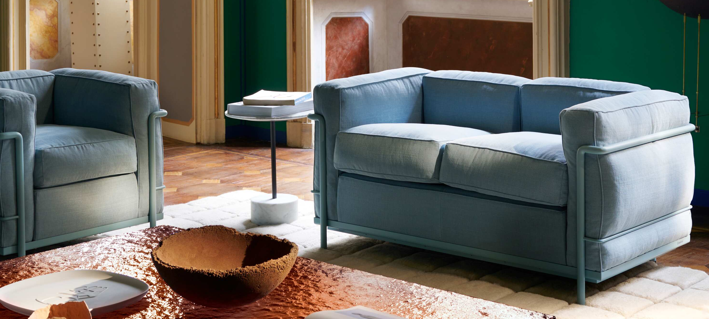LC2 Cassina — historia ikony designu według Le Corbusiera